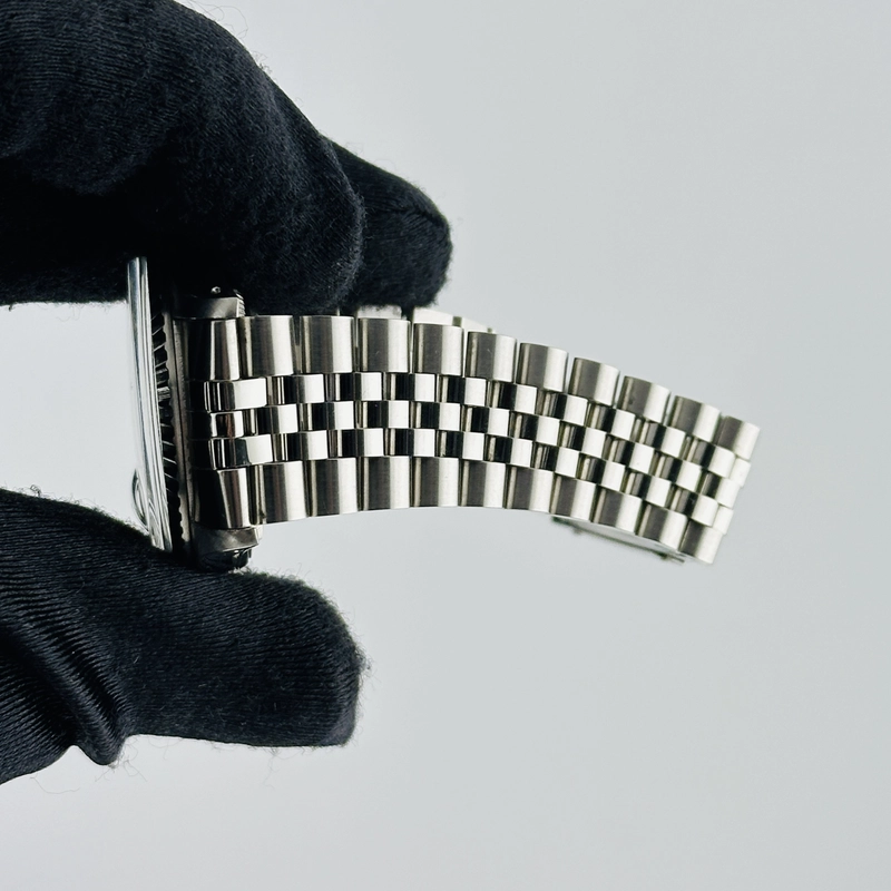 Rolex Datejust Silver Stick Dial on Jubilee D Link Bracelet Ref. 16030 1982 view 5