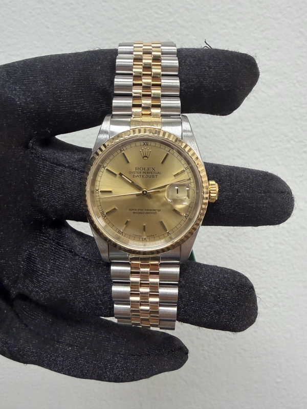 Rolex Datejust Champagne Stick Dial on D Link Jubilee Ref. 16233 Papers Open Date view 2