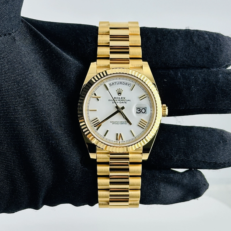 Rolex Day-Date 40 White / Yg Roman Markers Dial on President Bracelet Ref. 228238 Card 2026 view 2