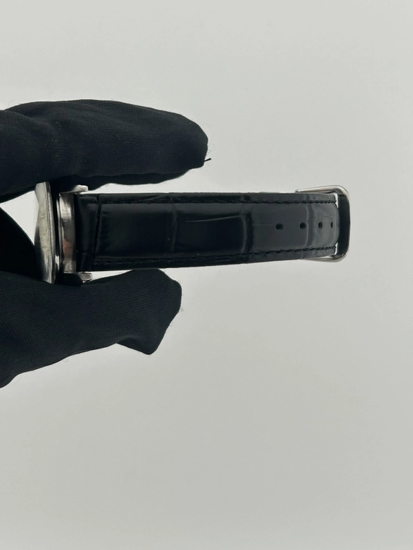 Rolex Oyster Ivory Dial on Generic Black Leather Band Ref. 6082 1962 view 4