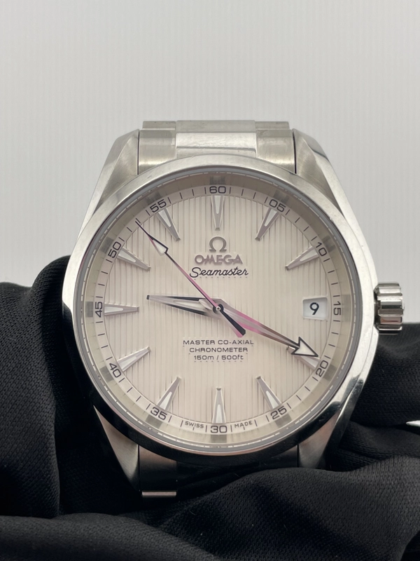 Omega Seamaster Aqua Terra White Dial on Stainless Steel Bracelet Ref. 231.10.39.21.02.002 Card 2017 view 3