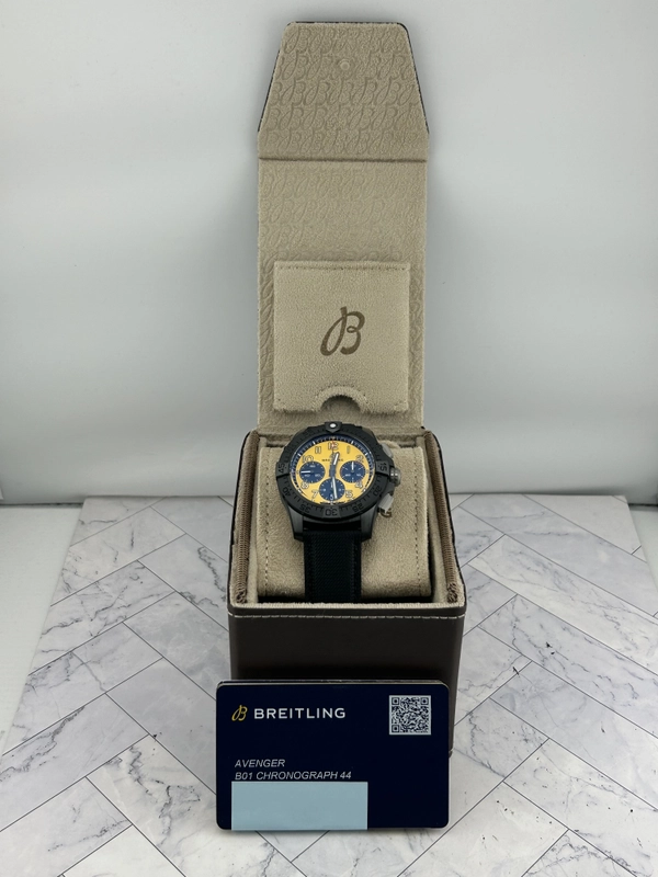 Breitling Avenger B01 Chronograph Yellow / Arabic Numerals Dial on Leather Strap Ref. SB0147101I1X2 Card 2026 view 9