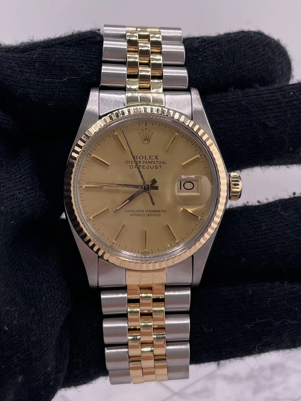 Rolex Datejust Champagne Stick Dial on D Link Jubilee Bracelet Ref. 16013 1985 view 2